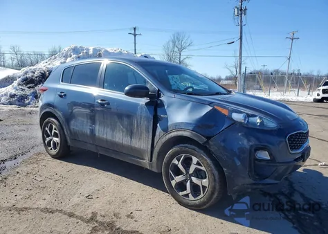 2021 Kia Sportage Lx z USA, uszkodzony, nr VIN KNDPMCACXM7848235